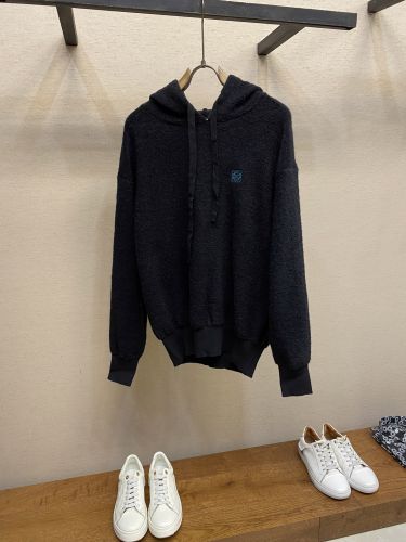 上品 洗練された アナグラム刺繍 フーディー ロエベ パーカー 偽物 ブラック