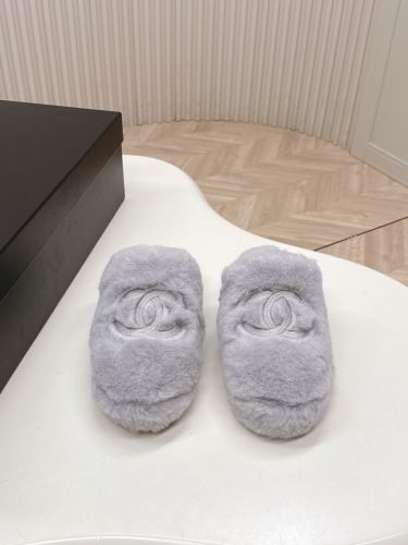 シャネル サンダル コピー 可愛い CCロゴ ふわふわ ファーサンダル グレー