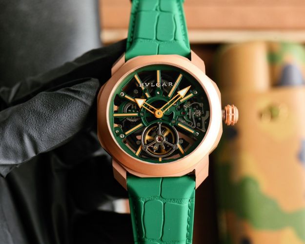 ブルガリ 時計 コピー 存在感抜群 スケルトン ウォッチ 腕時計 44mm