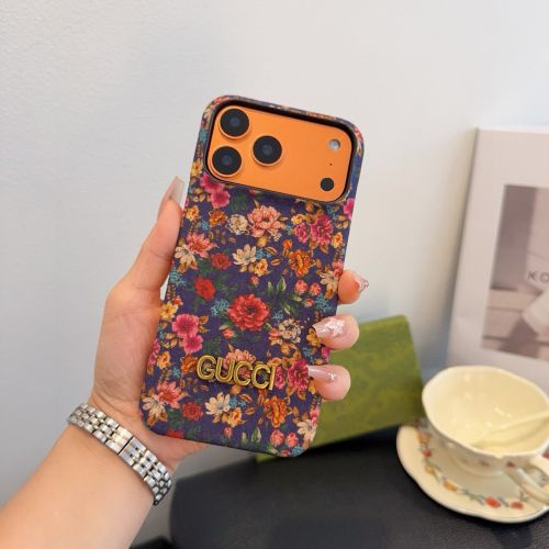 グッチ 携帯ケース 偽物 フローラル柄 iPhoneケース iPhone17 メタルロゴ