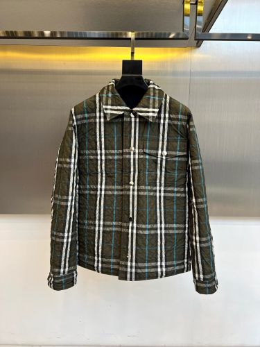 2WAYで楽しむ！リバーシブル キルティングジャケット バーバリー ジャケット 偽物