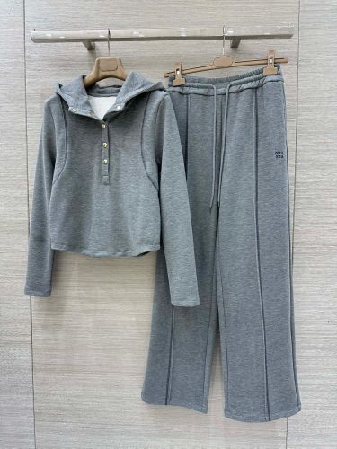 ヘンリーネックフーディー＆イージーパンツ 上下セット ミュウミュウ セットアップ 偽物 グレー