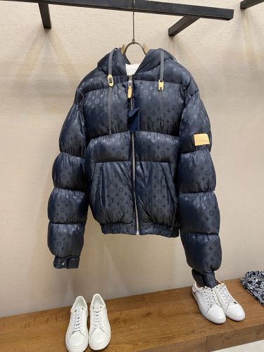 上品 スタイリッシュ モノグラム ルイ・ヴィトン ダウンジャケット スーパーコピー