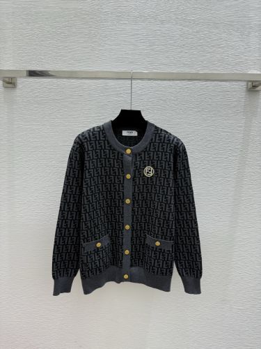 FFロゴ クルーネック カーディガン フェンディ ニット 偽物 ウール