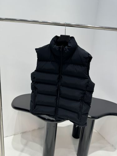 シンプル ダブルジップ ダウンベスト バレンシアガ ダウンジャケット コピー ブラック