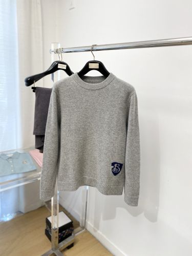 シンプル 上品 ロゴ入り クルーネックニット バーバリー セーター 偽物 グレー