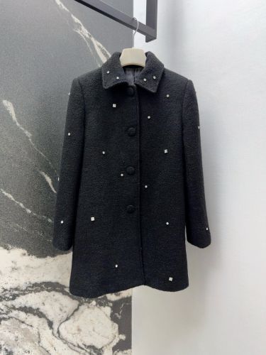 煌めきを纏う！ ビジュー装飾 コート ミュウミュウ ジャケット 偽物 ブラック