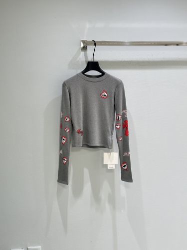 スタイリッシュ コンパクト 長袖Tシャツ クロムハーツ Tシャツ 偽物 グレー