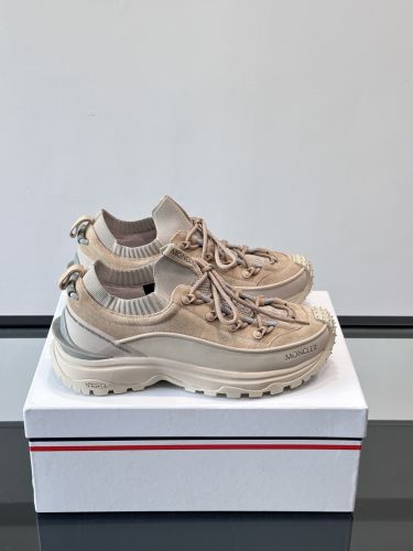 モンクレール スーパーコピー 人気 カジュアル Trailgrip Lite3スニーカー ベージュ