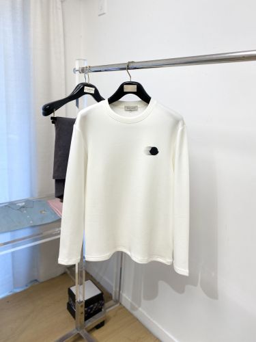 シンプル 合わせやすい クルーネック 長袖Tシャツ モンクレール Tシャツ 偽物 ホワイト