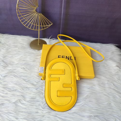 フェンディ 偽物 スタイリッシュ スマホホルダー フォンポーチ イエロー