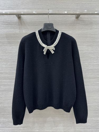 上品 エレガント ビジュー付き クルーネック ヴァレンティノ セーター コピー ブラック