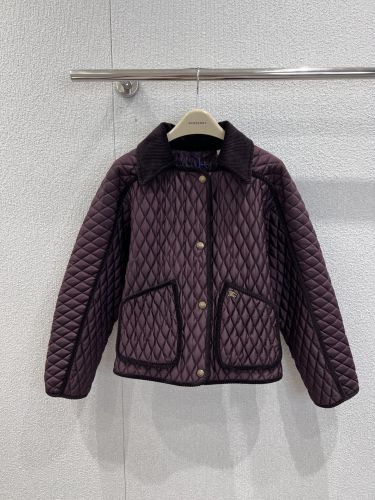 バーバリー スーパーコピー クロップド キルティングフロリストン ジャケット ボルドー