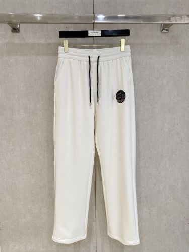 DGエンブレムパッチ 裏起毛 スウェットパンツ ドルチェ&ガッバーナ パンツ 偽物 ホワイト