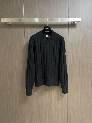 上品 シンプル クルーネック プルオーバー モンクレール セーター 偽物 ブラック