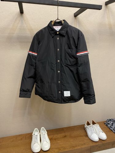 RWBストライプ ダウンシャツジャケット トムブラウン ダウンジャケット 偽物 ブラック