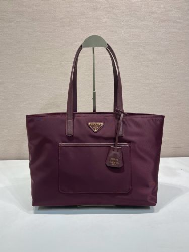 プラダ Re-Edition 1978 ミディアム Re-Nylon xサフィアーノレザー トートバッグ スーパーコピー ボルドー