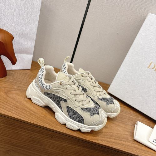 Dior Vibe スニーカー スーパーコピー 人気 スタイリッシュ クリスチャン・ディオール 