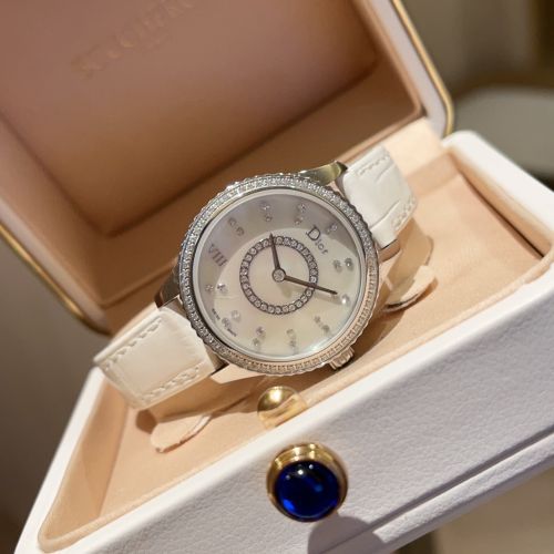 DIOR ディオール VIII Montaigne モンテーニュ 腕時計 レディースウォッチ 偽物