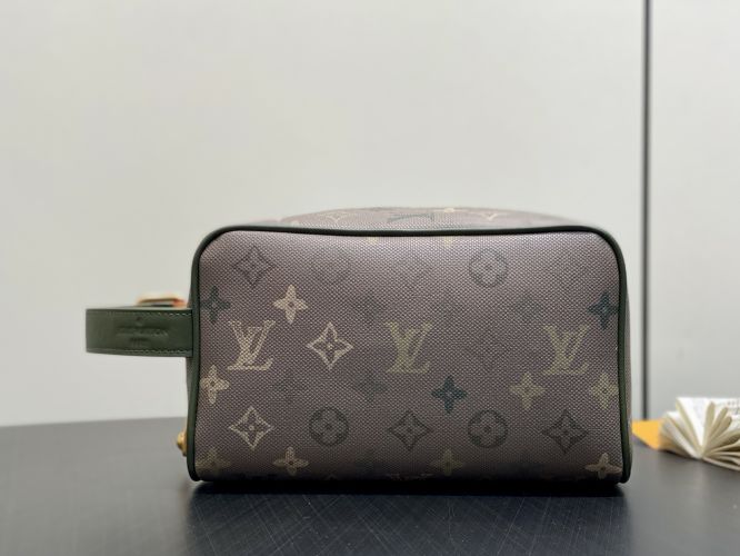 M26963 ドップ･キット ルイ・ヴィトン バッグ スーパーコピー メンズバッグ