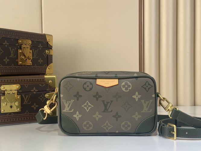 M26937 トロカデロ･ウェアラブル ウォレット ルイ・ヴィトン バッグ スーパーコピー