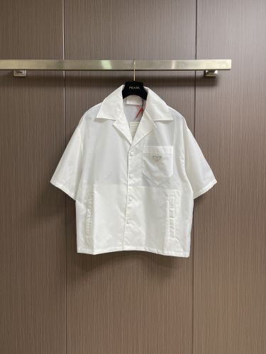 人気 洗練された Re-Nylon 半袖シャツ プラダ シャツ 偽物 ホワイト