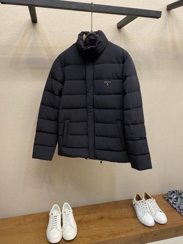 定番 洗練された スタンドカラー ブルゾン プラダ ダウンジャケット 偽物 ブラック