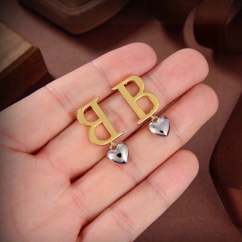Bロゴ×ハートチャーム ピアス バイカラー バレンシアガ イヤリング 偽物