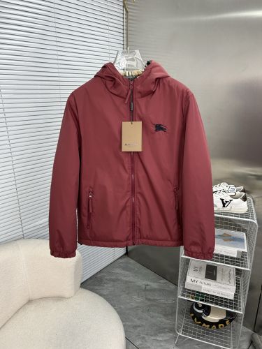 シンプル 洗練された バーバリー パンチングロゴ フーデッドジャケット 偽物 レッド