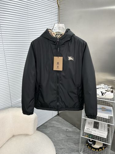 シンプル 洗練された バーバリー パンチングロゴ フーデッドジャケット 偽物 ブラック