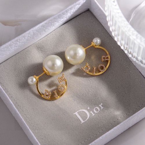エレガント DIOR TRIBALES ピアス パール クリスチャン・ディオール イヤリング 偽物