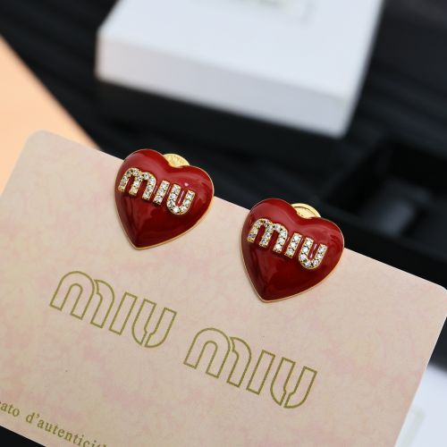 ミュウミュウ イヤリング 偽物 Miu Miu パール ハートスタッズピアス 
