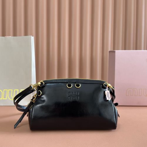 ミュウミュウ　クラッチバッグ レザー HEART MADRAS POUCH クラッチバッグ レザー レッド ライトブルー