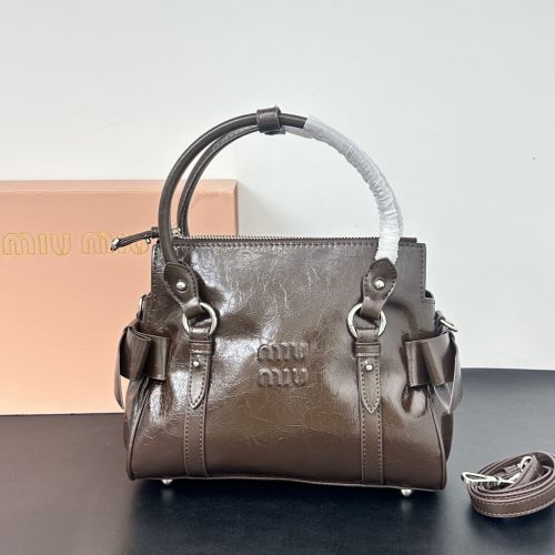 MIU ミュウミュウ miumiu ハンドバッグ - レザー ライトグリーン