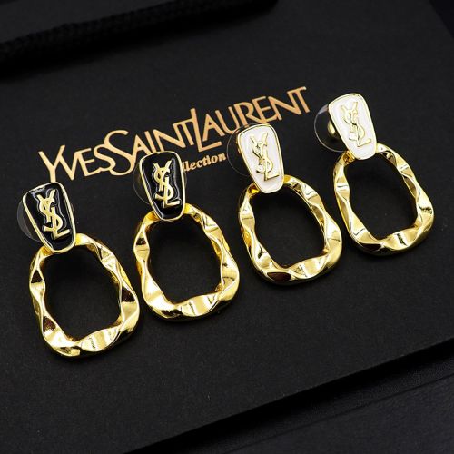 上品 洗練された YSLロゴ ピアス イヴ・サンローラン イヤリング 偽物