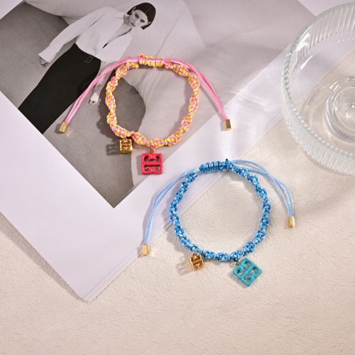 夏の主役！カラフル編み込みコードブレスレット ジバンシィ アクセサリー 偽物
