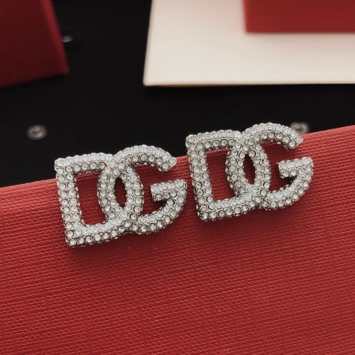 大人気 ラインストーン DGロゴピアス ドルチェ&ガッバーナ イヤリング 偽物