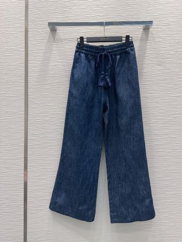 ヴァレンティノ ジーンズ 偽物 カジュアル 合わせやすい デニムパンツ