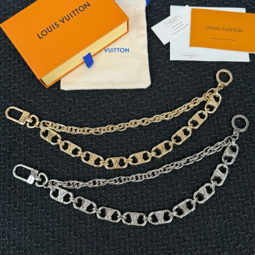 チェーンベルト･LV フラワー リンク ルイ・ヴィトン キーホルダー 偽物 バッグチャーム