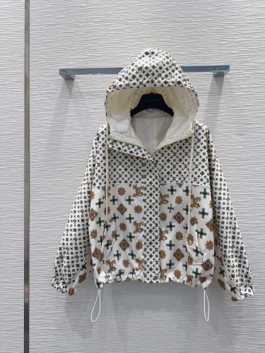 おしゃれ 軽量 切り替え フーデッドブルゾン ルイ・ヴィトン ジャケット コピー ベージュ