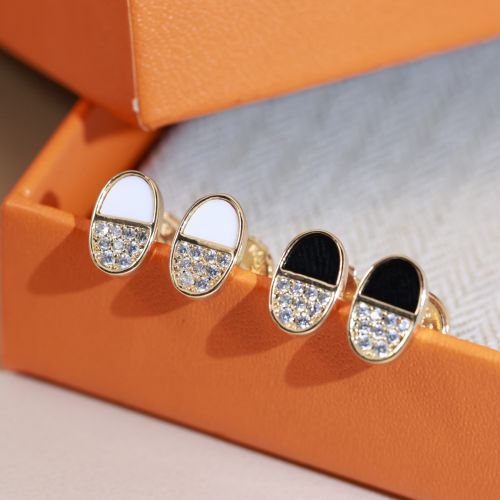 エナメル×パヴェビジュー オーバルピアス エルメス イヤリング 偽物
