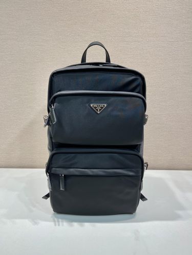 プラダ Re-Nylon xサフィアーノレザー バックパック スーパーコピー 2VZ101 ブラック