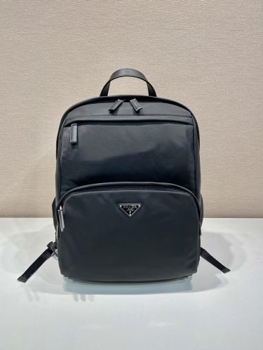 プラダ Re-Nylon x サフィアーノレザー バックパック スーパーコピー 