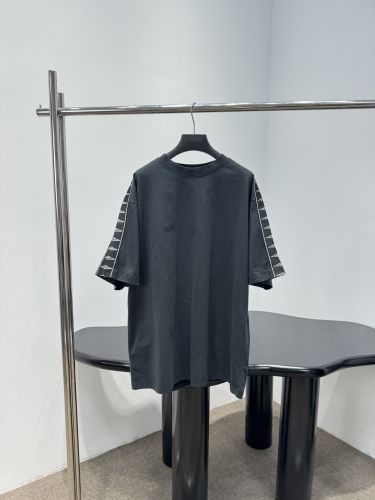 オーバーサイズ ユニセックス バレンシアガ Tシャツ コピー 半袖Tシャツ