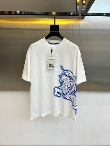 目を引く EKD 半袖Tシャツ バーバリー Tシャツ 偽物 クルーネック ホワイト