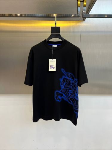 目を引く EKD 半袖Tシャツ バーバリー Tシャツ 偽物 クルーネック ブラック