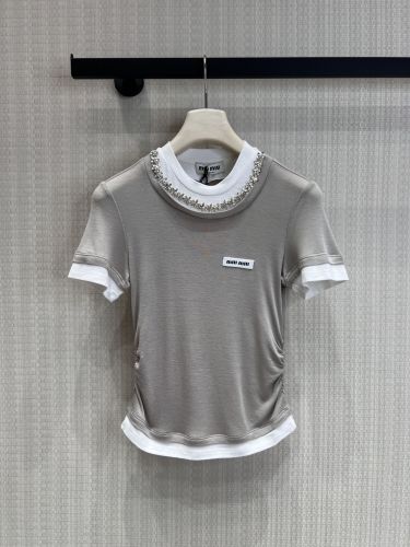 ビジューネック レイヤード風 半袖Tシャツ ミュウミュウ Tシャツ 偽物 グレージュ
