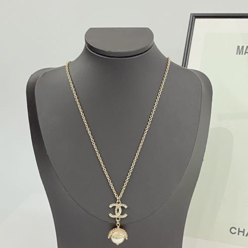 ラインストーン CCロゴ パール シャネル ネックレス 偽物 合わせやすい