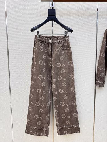 シャネル ジーンズ 偽物 カメリア 総柄 ワイド デニムパンツ
