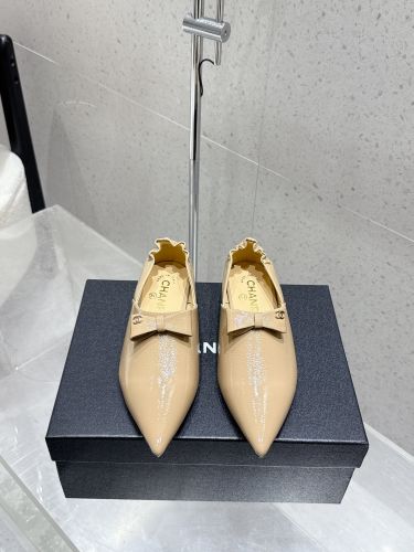 パテントレザー リボン フラットシューズ シャネル シューズ スーパーコピー ベージュ